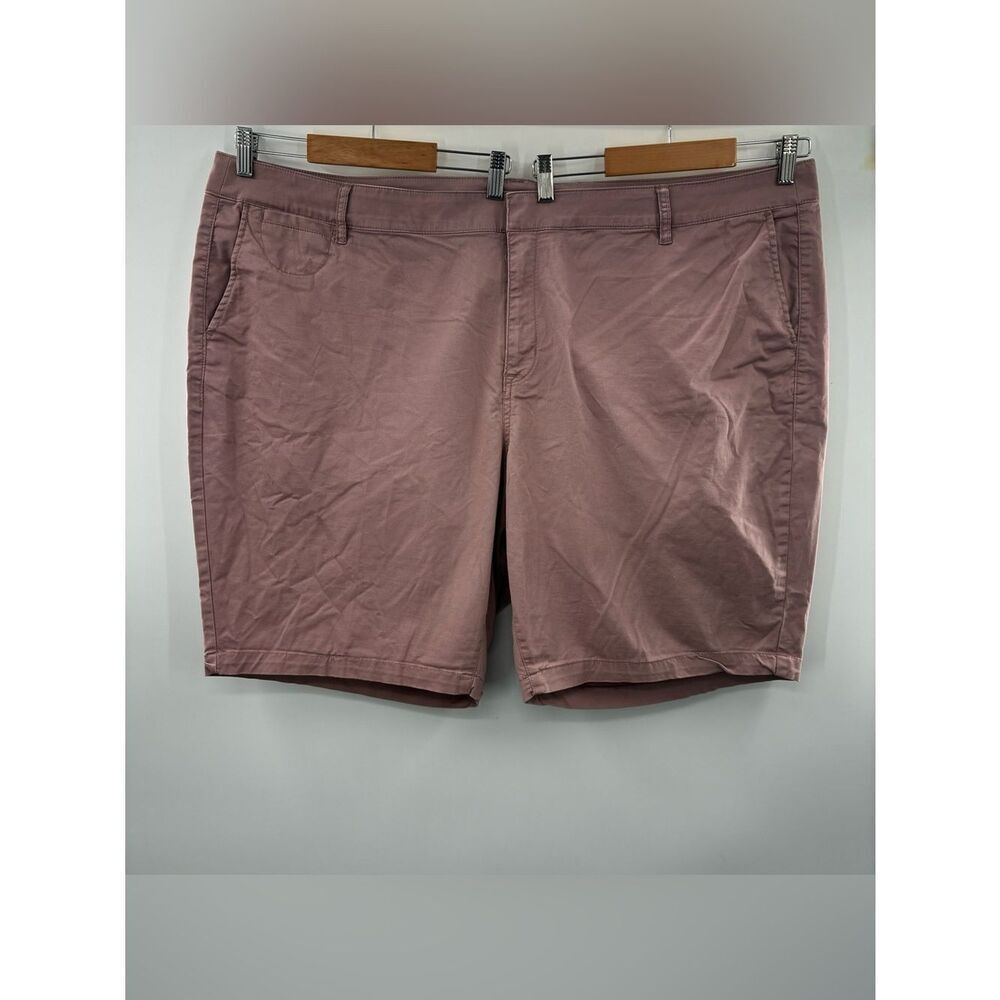 3For$20 Lane Bryant Casual Chino Shorts in Dusty Rose size: 23